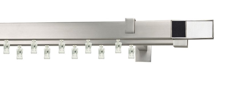 Hranatá dvouřadá garnýž Aveno White, Black v chromovém provedení. Profil 31×13 mm, montáž na strop nebo zeď. Pevný hliník.