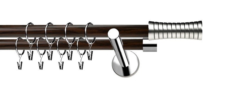 Dvouřadá kovová garnýž Extra Gao, tyče o průměru 19 mm. Odolný nerezový povrch doplněný o detaily v dekoru wenge.