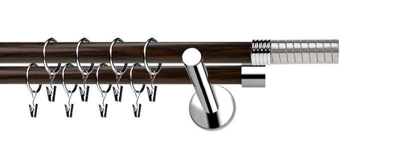 Kovová garnýž Extra Optima, dvouřadý model, tyče 19 mm. Povrch nerez a wenge. Součástí je montážní sada na zeď.