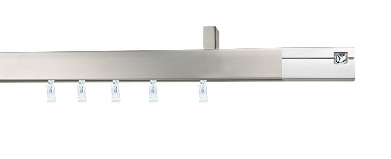 Jednořadá stropní garnýž AVENO Aveno Crystal, profil 31×13 mm. Hliníkový profil s možností montáže na zeď i strop.