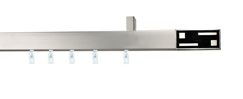 Hliníková garnýž AVENO Aveno Aster, profil 31×13 mm. Jednořadé provedení s drážkou, vhodné pro montáž na stěnu i strop.