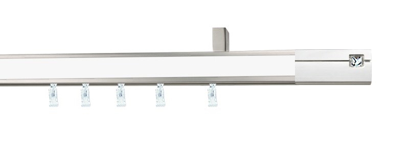 Bílá jednořadá garnýž AVENO Aveno Crystal, profil 31×13 mm. Hliníková konstrukce s drážkou pro snadné uchycení záclon.
